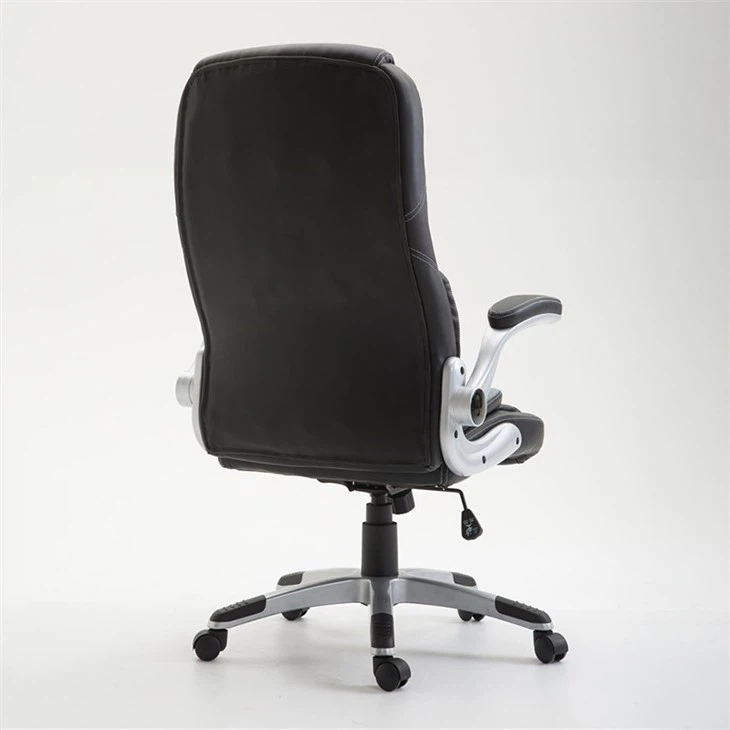 Chair with tilt mechanism